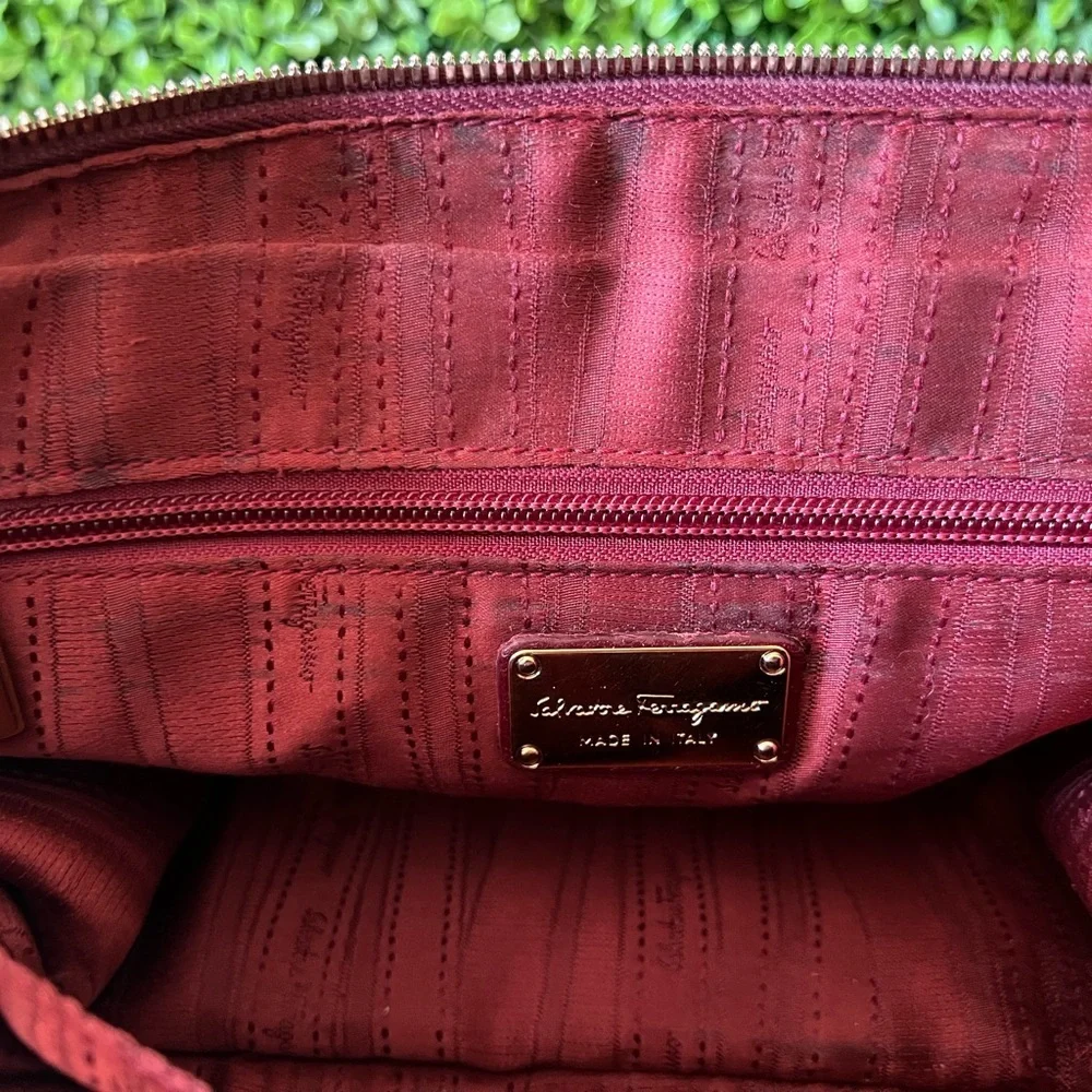 Salvatore Ferragamo Leather Shoulder Bag -
Burgundy - Picture 8 of 10